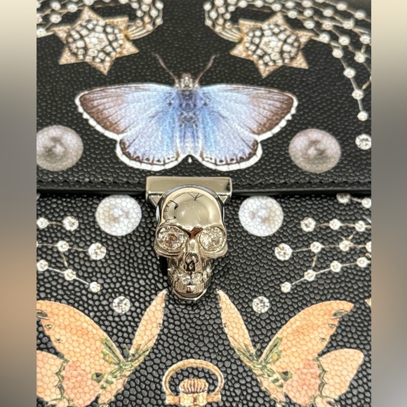 •••SOLD•••Auth Alexander McQueen Nocturnal Skull Calfskin Leather Clutch Black - Picture 4 of 16